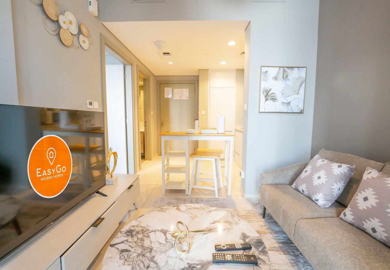 Apartment in Dubai - Affordable 1BR Close to Public Transit - ZAD-13