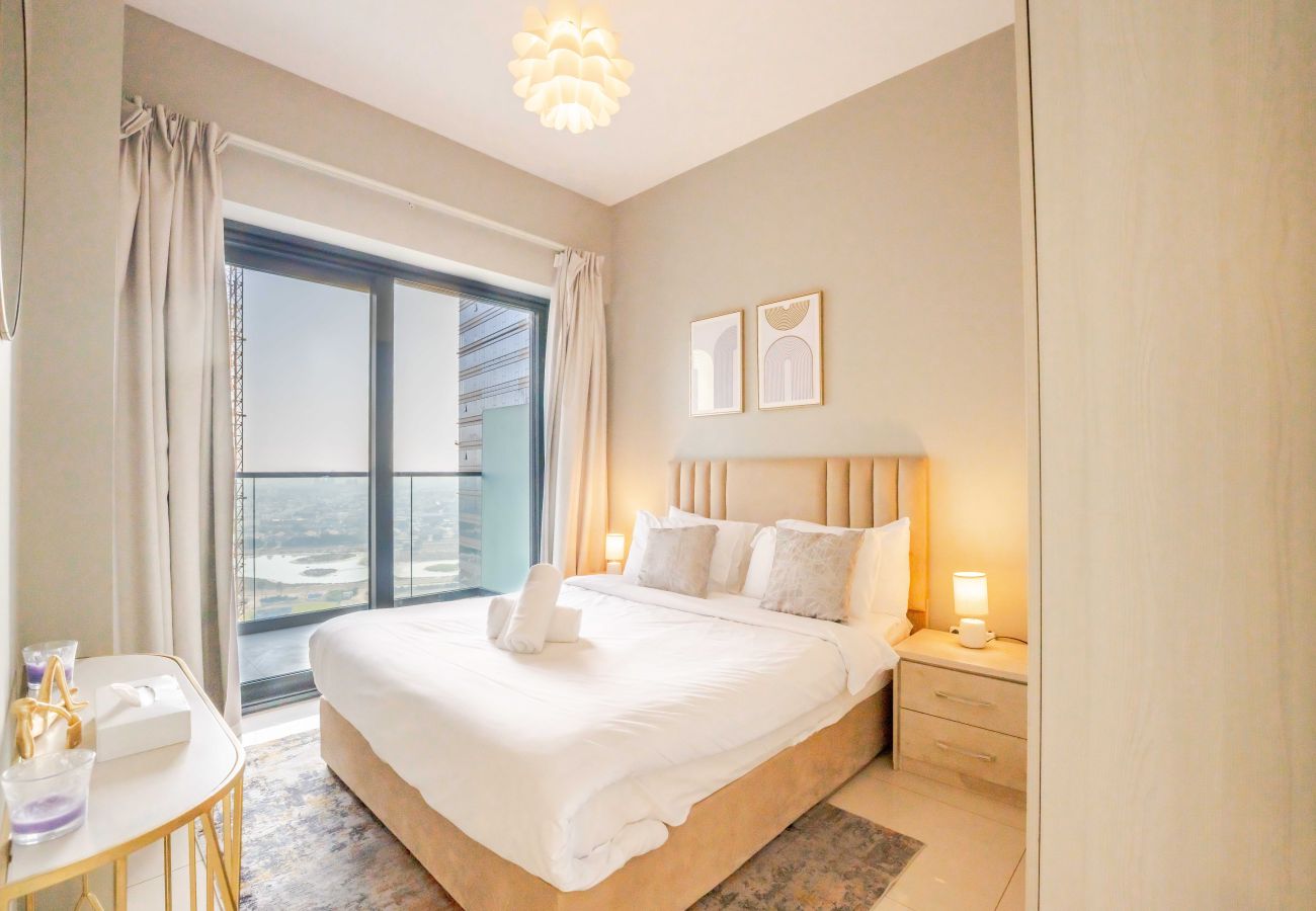 Apartment in Dubai - Affordable 1BR Close to Public Transit - ZAD-13