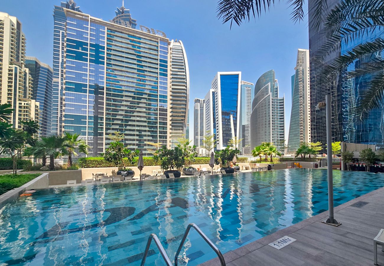 Apartment in Dubai - Affordable 1BR Close to Public Transit - ZAD-13