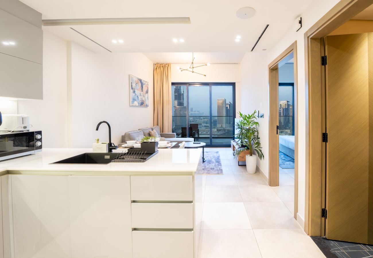 Apartment in Dubai - Luxury 1BR with In-Unit Laundry - BCAN-05