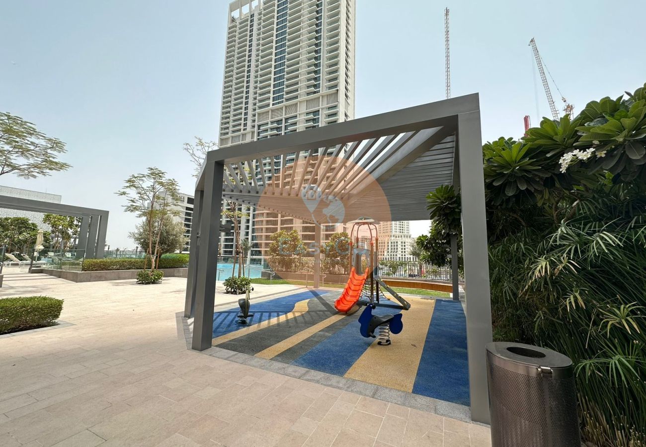 Apartment in Dubai - EasyGo - 2BR Luxury Apt-Terrace w/ Pool Access
