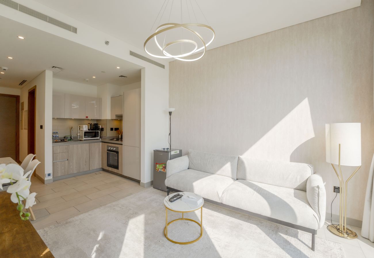 Apartment in Dubai - EasyGo – Sobha Waves 1 Bedroom + Study 