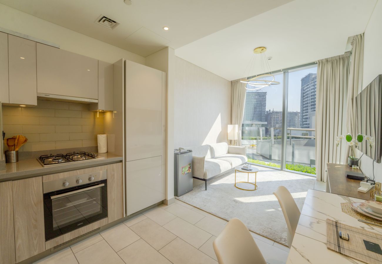 Apartment in Dubai - EasyGo – Sobha Waves 1 Bedroom + Study 