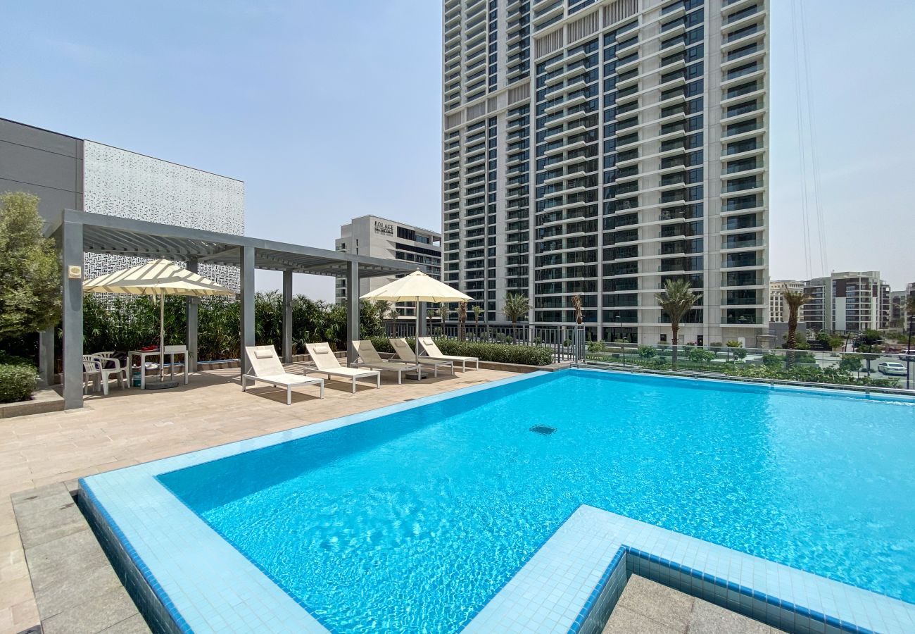 Apartment in Dubai - Luxurious 2BR with Burj Khalifa View - ICO1-04