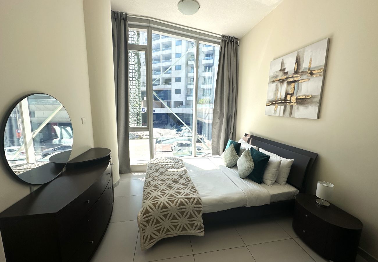 Apartment in Dubai - Versatile 1BR with Sofa Bed in Marina - PAN-09