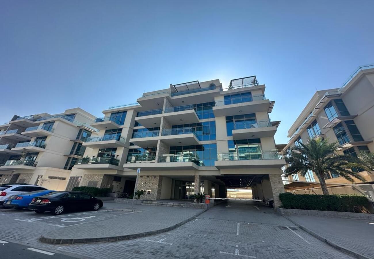 Apartment in Dubai - EasyGo - Polo Residence 1 Bedroom Community View