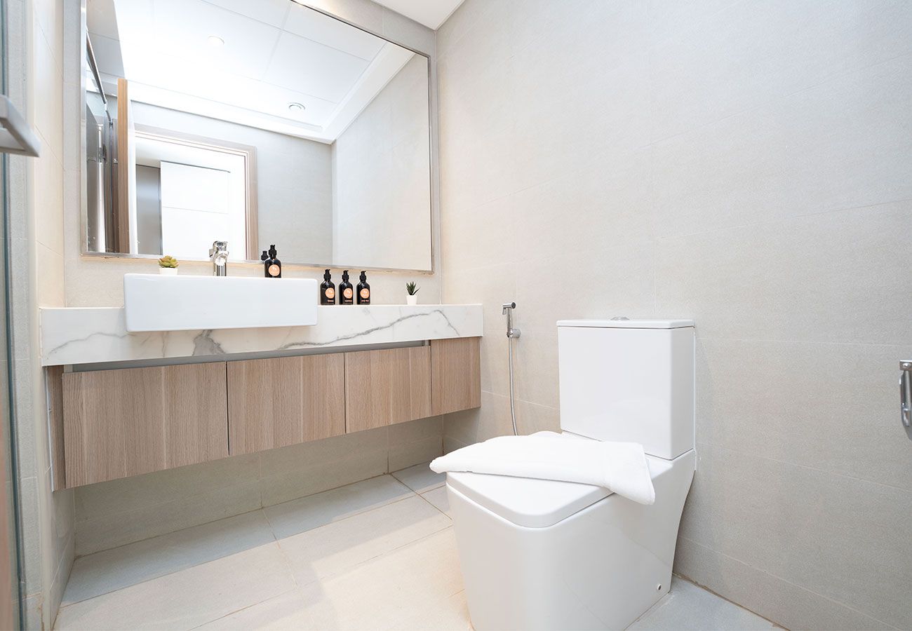 Studio in Dubai - Relaxing Studio with Scenic Community - AZR15-33