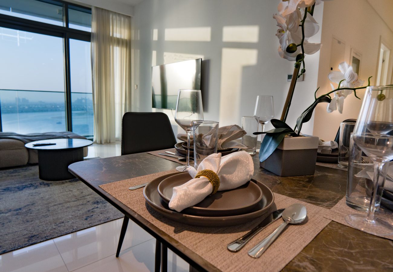 Apartment in Dubai - Elevate Your Lifestyle: 2-BR Beach Vista Tower 1 - BVT1-05