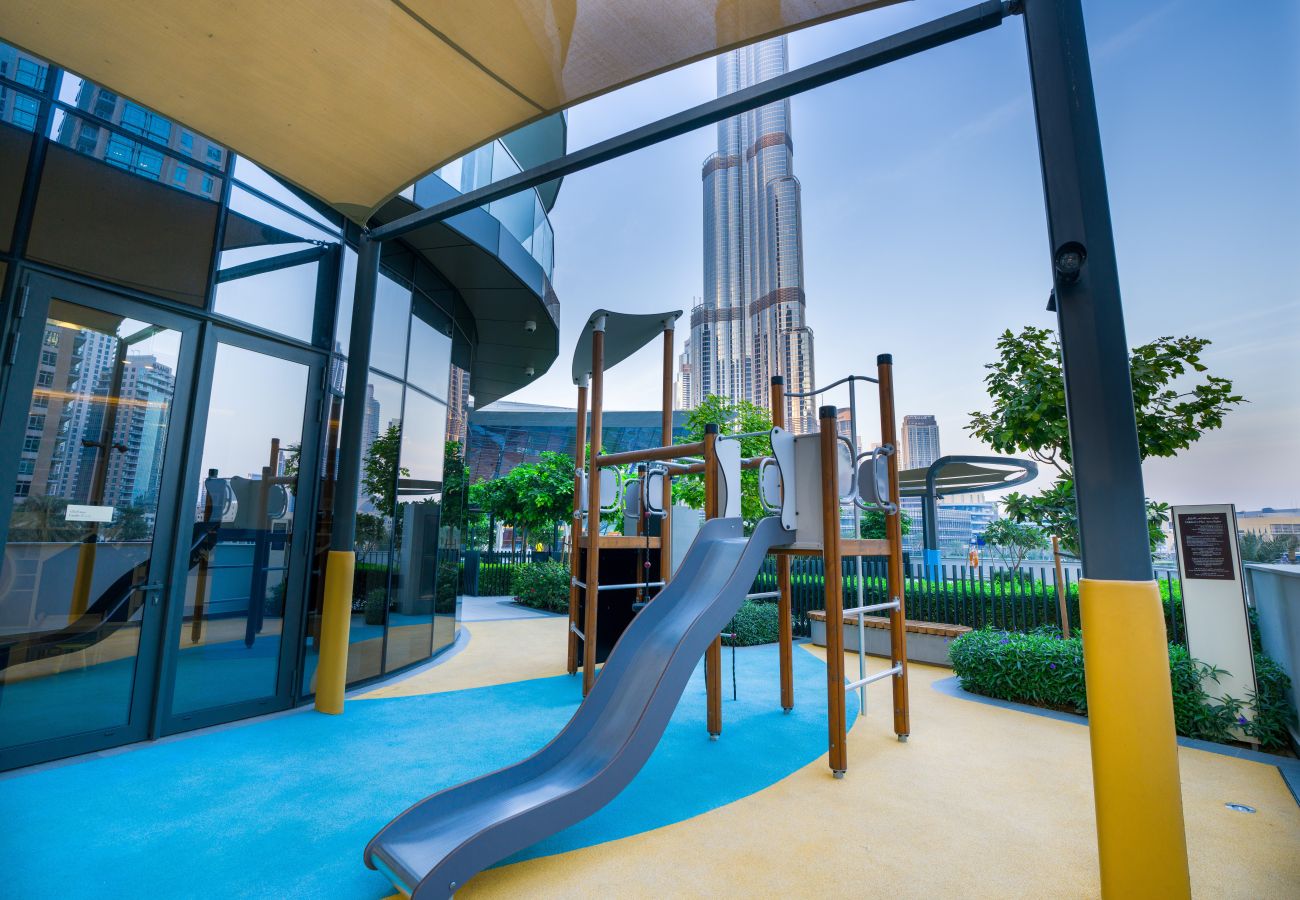 Apartment in Dubai - EasyGo -  Luxury 2BR in Grande Signature Residence
