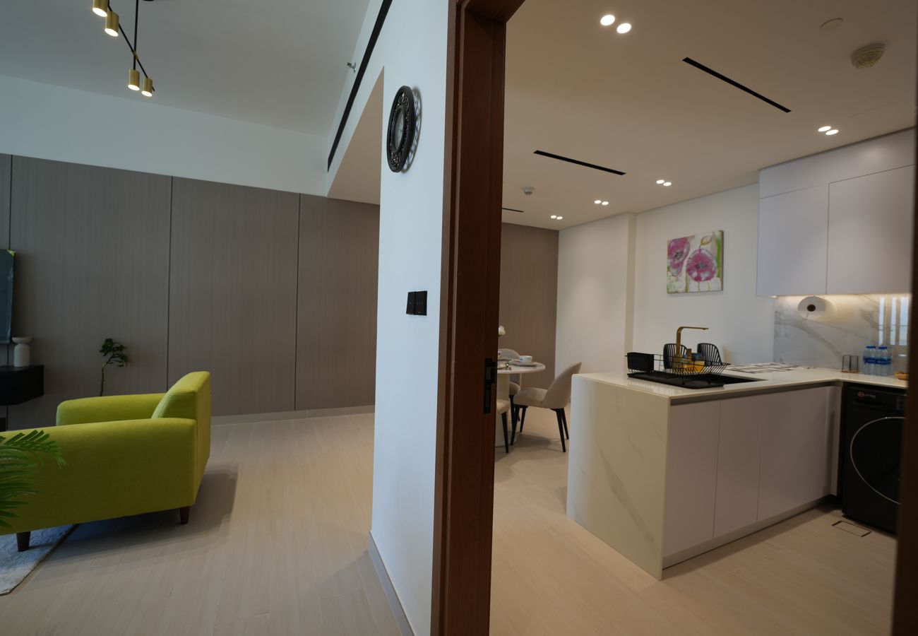 Apartment in Dubai - EasyGo - Contemporary 2 Bedroom in Binghatti Amber