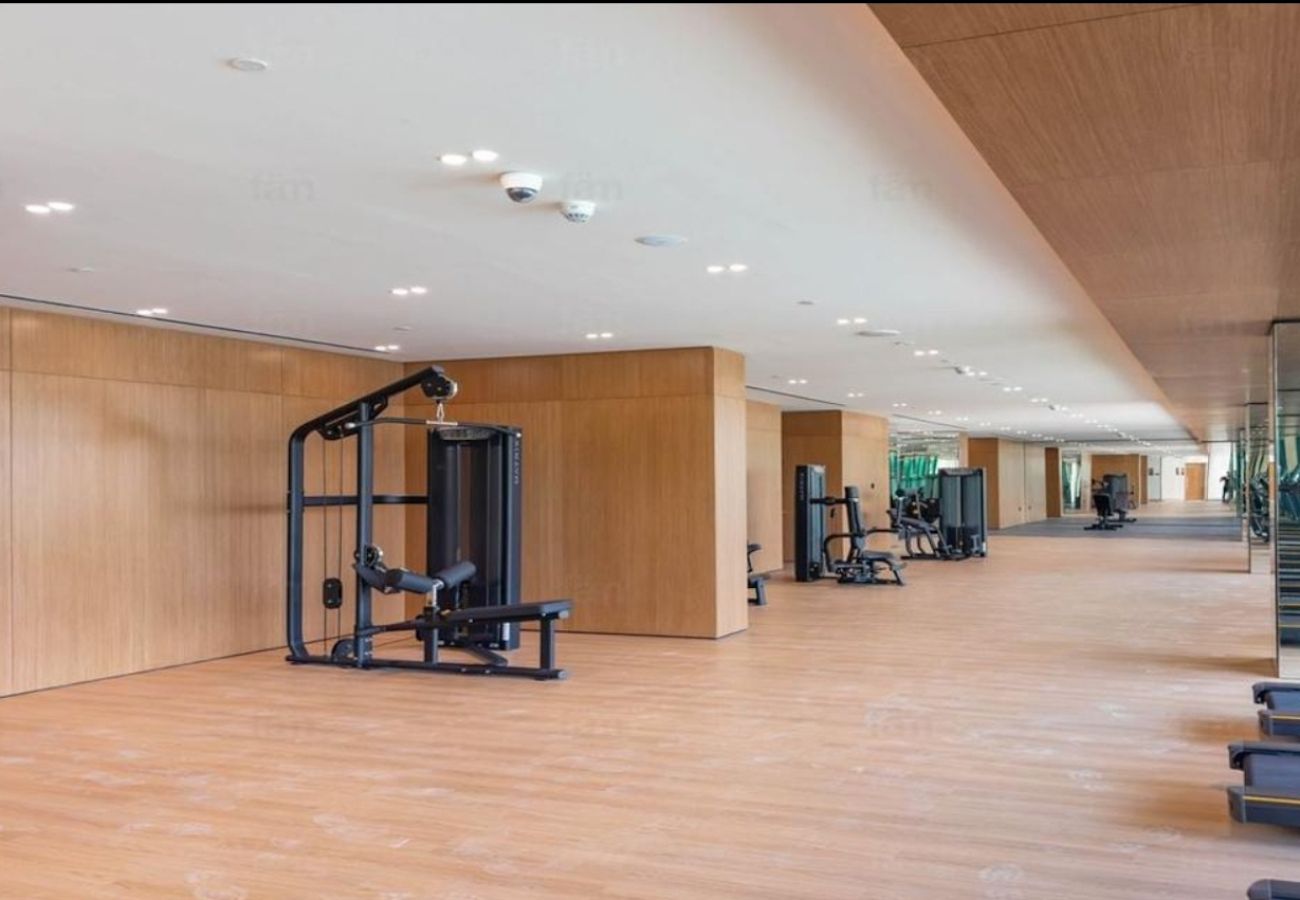 Apartment in Dubai - EasyGo - Contemporary 2 Bedroom in Binghatti Amber