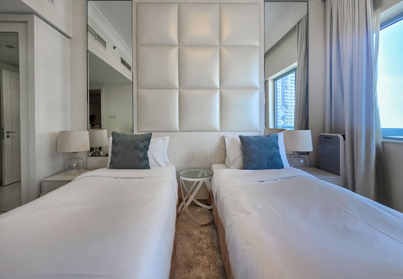 Apartment in Dubai - EasyGo -  Chic 1BR in Damac Maison