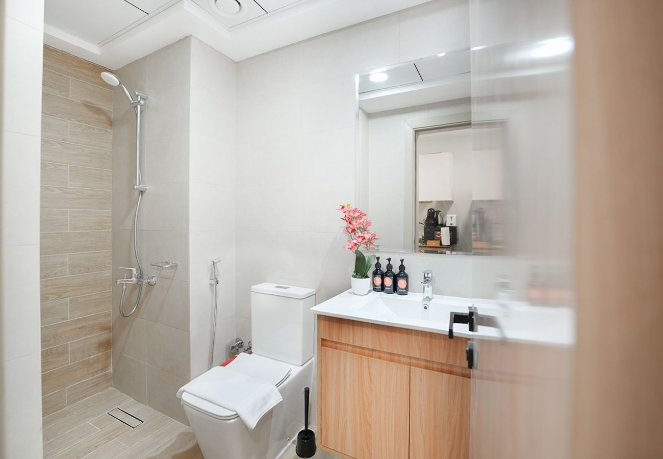 Studio in Dubai - EasyGo - Charming Studio at Alexis Tower