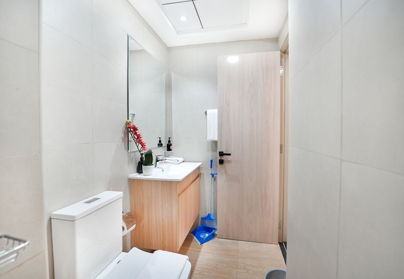 Studio in Dubai - EasyGo - Charming Studio at Alexis Tower