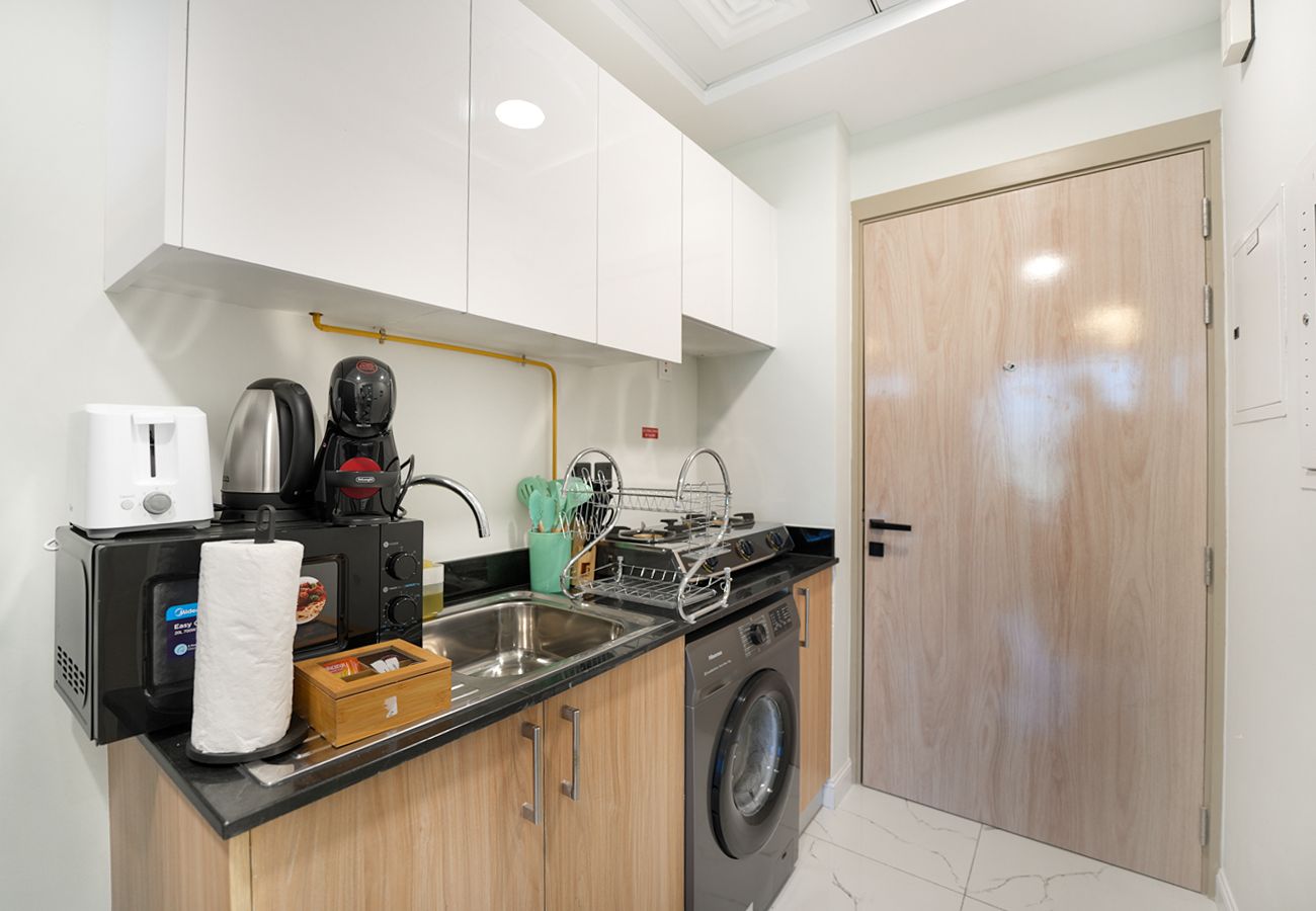 Studio in Dubai - EasyGo - Charming Studio at Alexis Tower