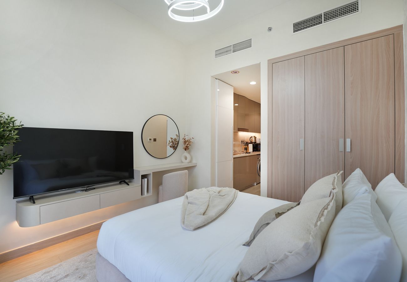 Studio in Dubai - Amazing STU -View - azizi riviera 22
