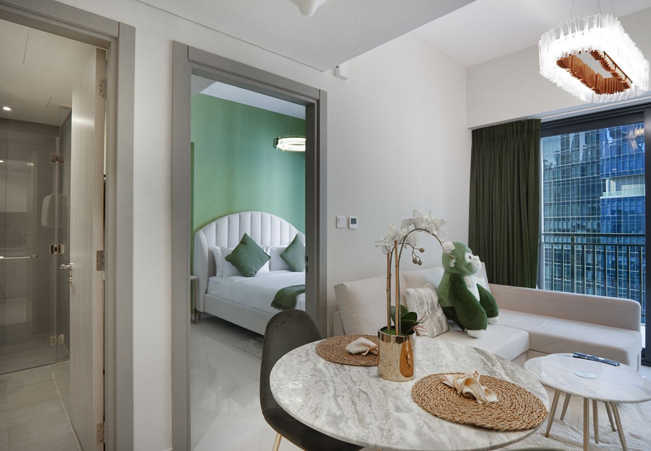 Apartment in Dubai - Cozy/sofabed/connected property Za16