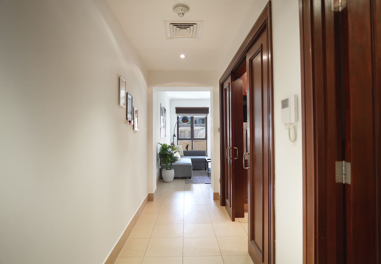 Apartment in Dubai - Spacious/authentic/city center