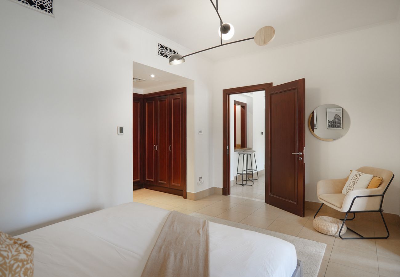 Apartment in Dubai - Spacious/authentic/city center