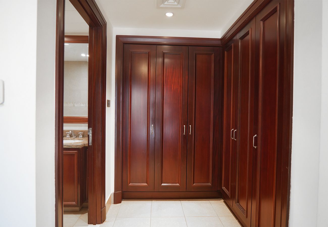 Apartment in Dubai - Spacious/authentic/city center