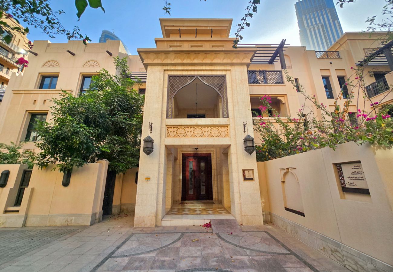 Apartment in Dubai - Spacious/authentic/city center
