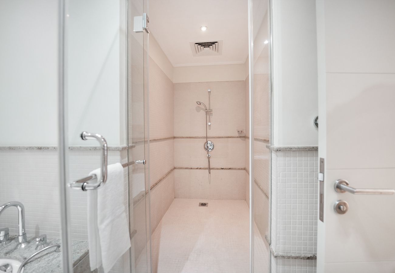 Apartment in Dubai - Signature/city center/city view