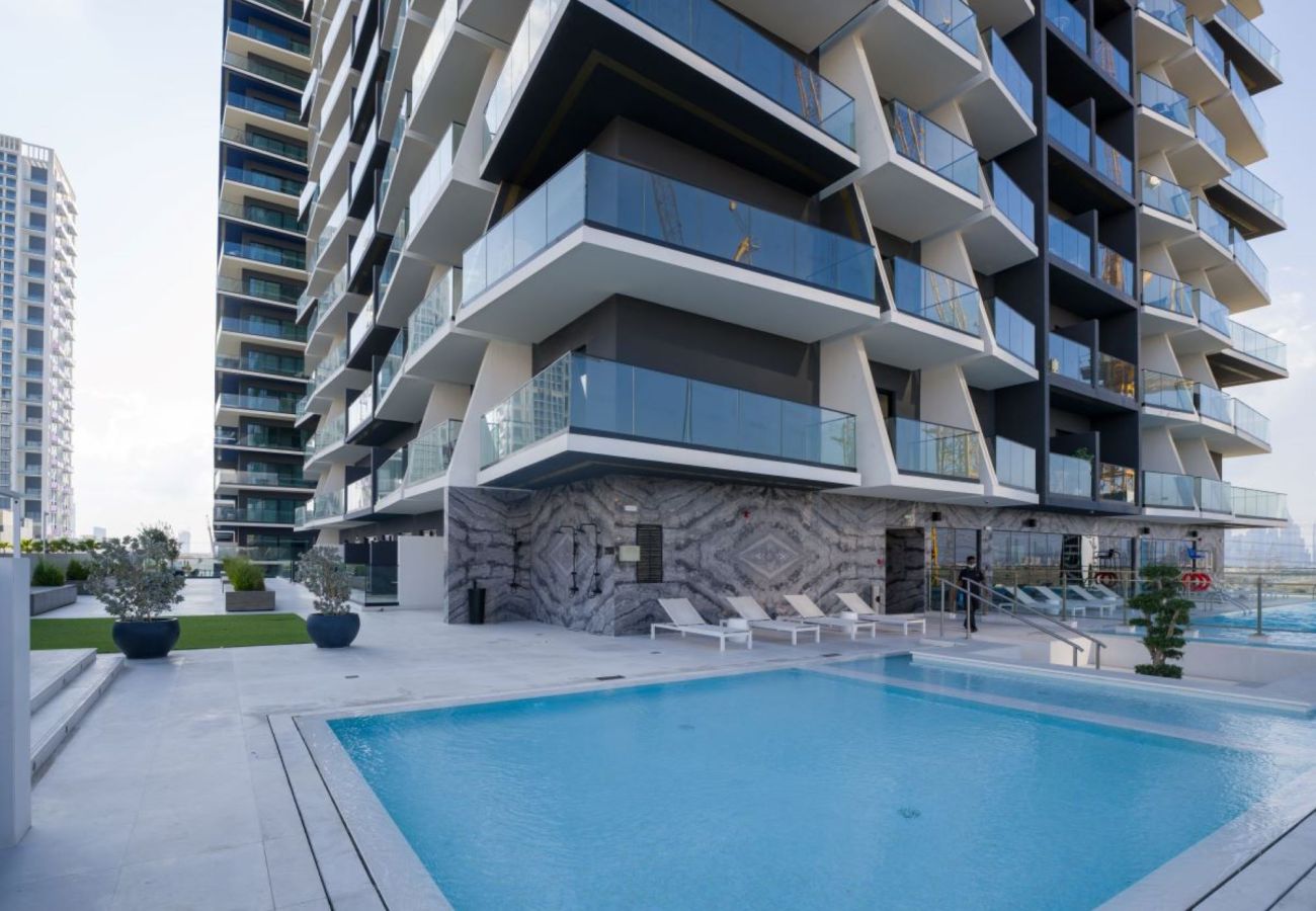 Apartment in Dubai - EasyGo - Modern 1BR in Binghatti Heights