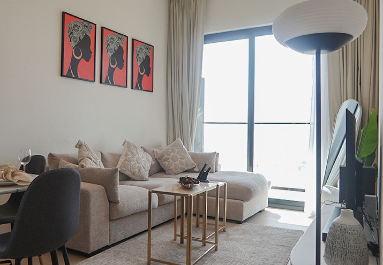 Apartment in Dubai - EasyGo - Modern 1BR in Binghatti Heights