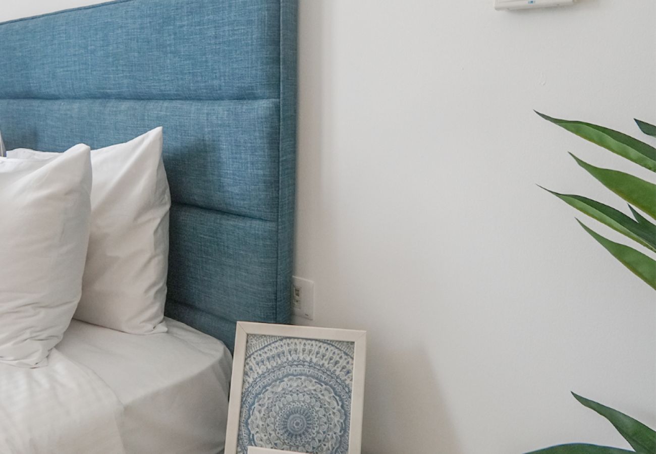 Studio in Dubai - EasyGo - Spacious Studio in Golf Vista B