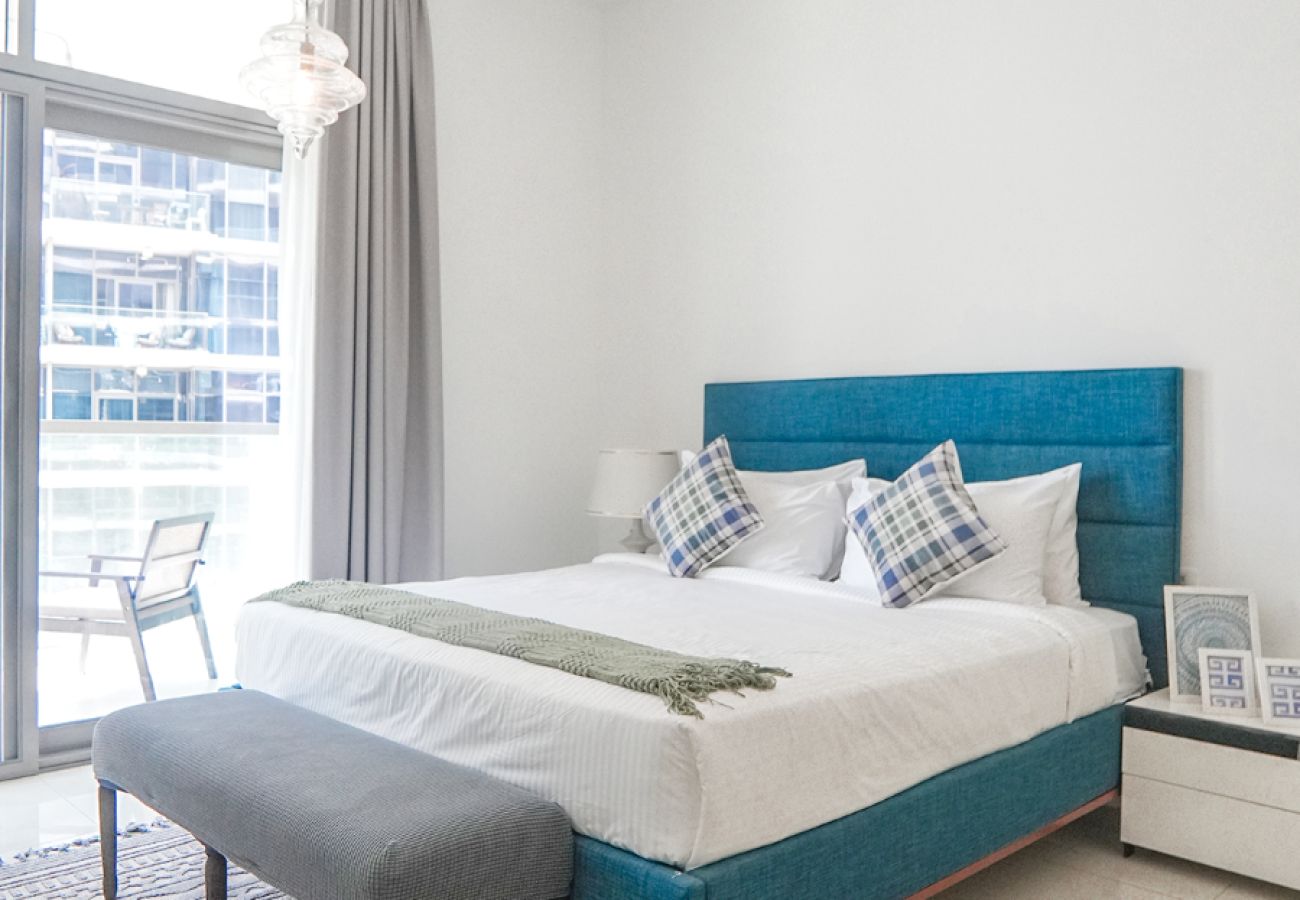 Studio in Dubai - EasyGo - Spacious Studio in Golf Vista B