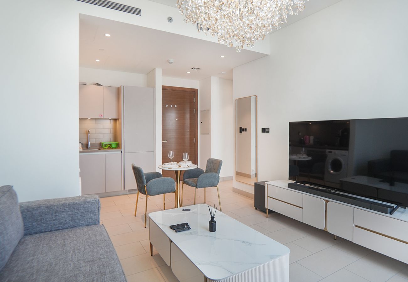 Apartment in Dubai - Modern-Distinguished-sofa bed 