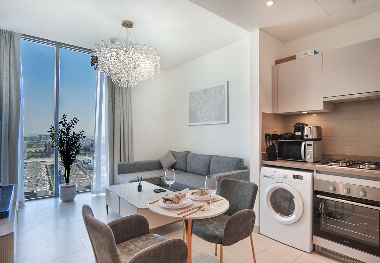 Apartment in Dubai - Modern-Distinguished-sofa bed 