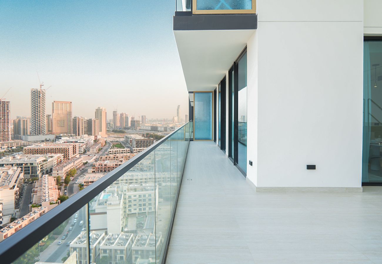 Apartment in Dubai - Lavish living with Private pool 