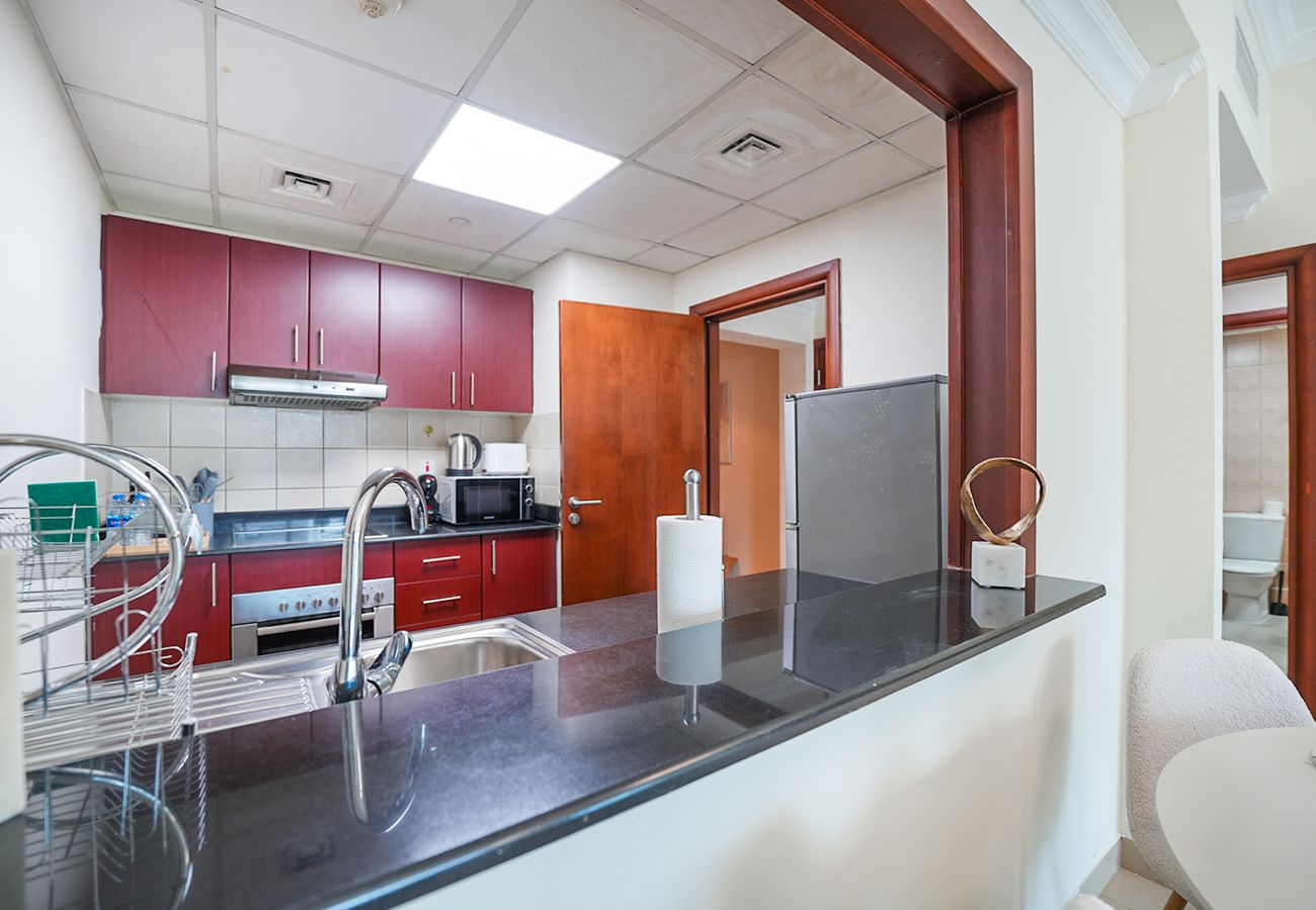 Apartment in Dubai - Marina Living - View and amenities 