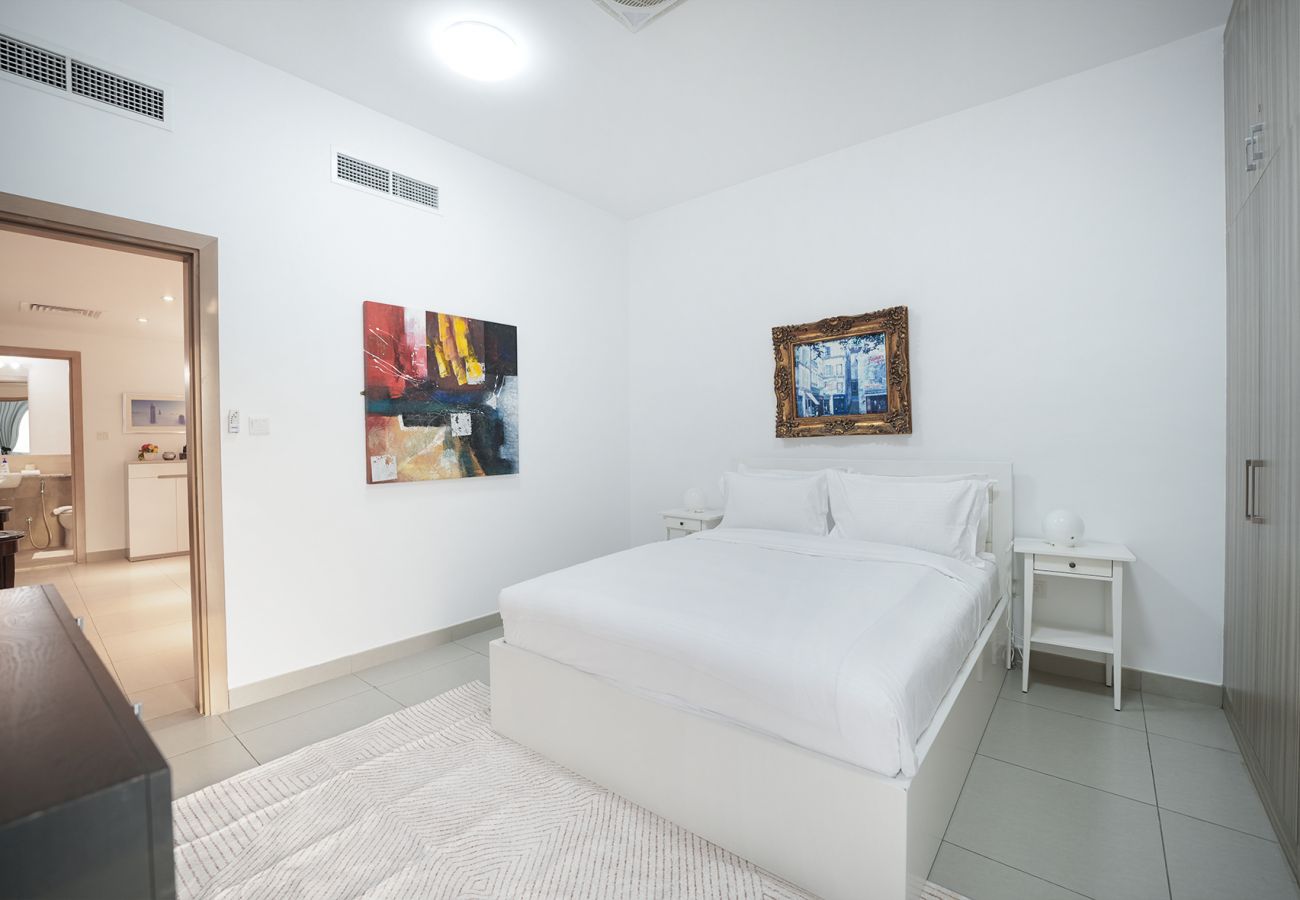 Terraced House in Dubai - Elevated urban living in Stylish 3Bedroom touwnhouse