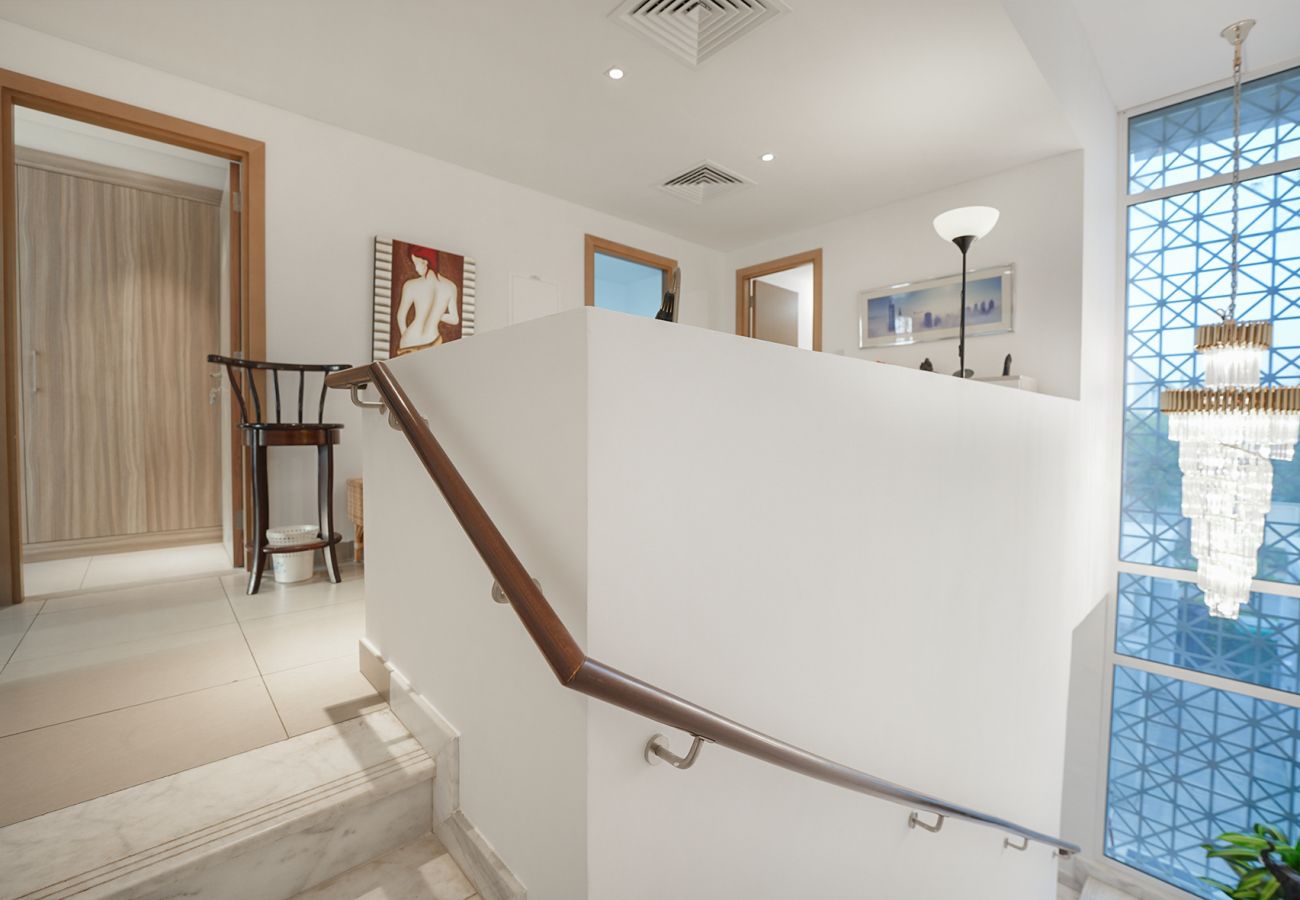 Terraced House in Dubai - Elevated urban living in Stylish 3Bedroom touwnhouse