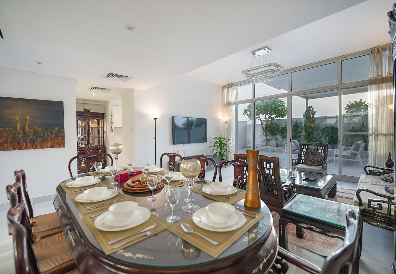 Terraced House in Dubai - Elevated urban living in Stylish 3Bedroom touwnhouse