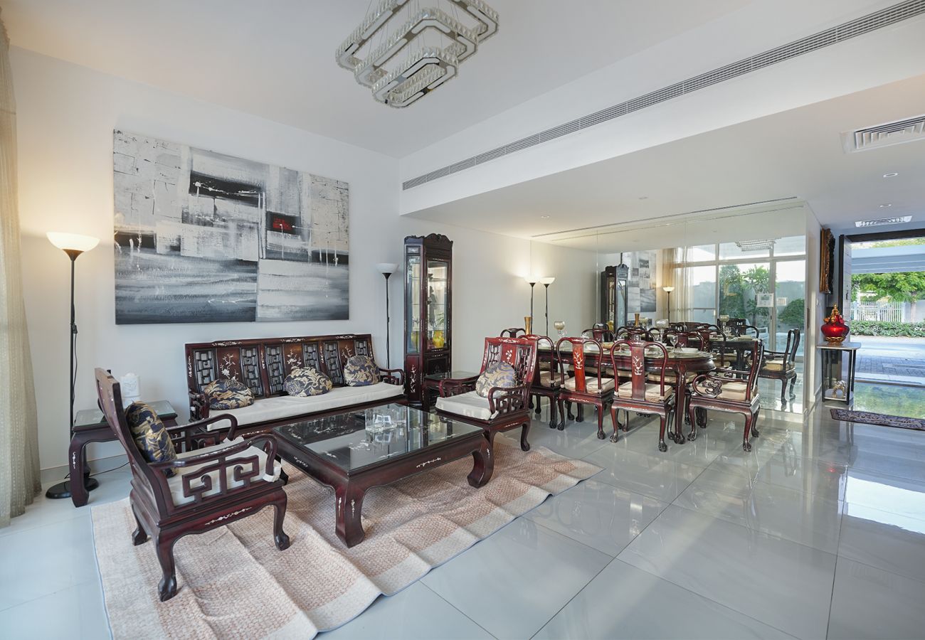 Terraced House in Dubai - Elevated urban living in Stylish 3Bedroom touwnhouse