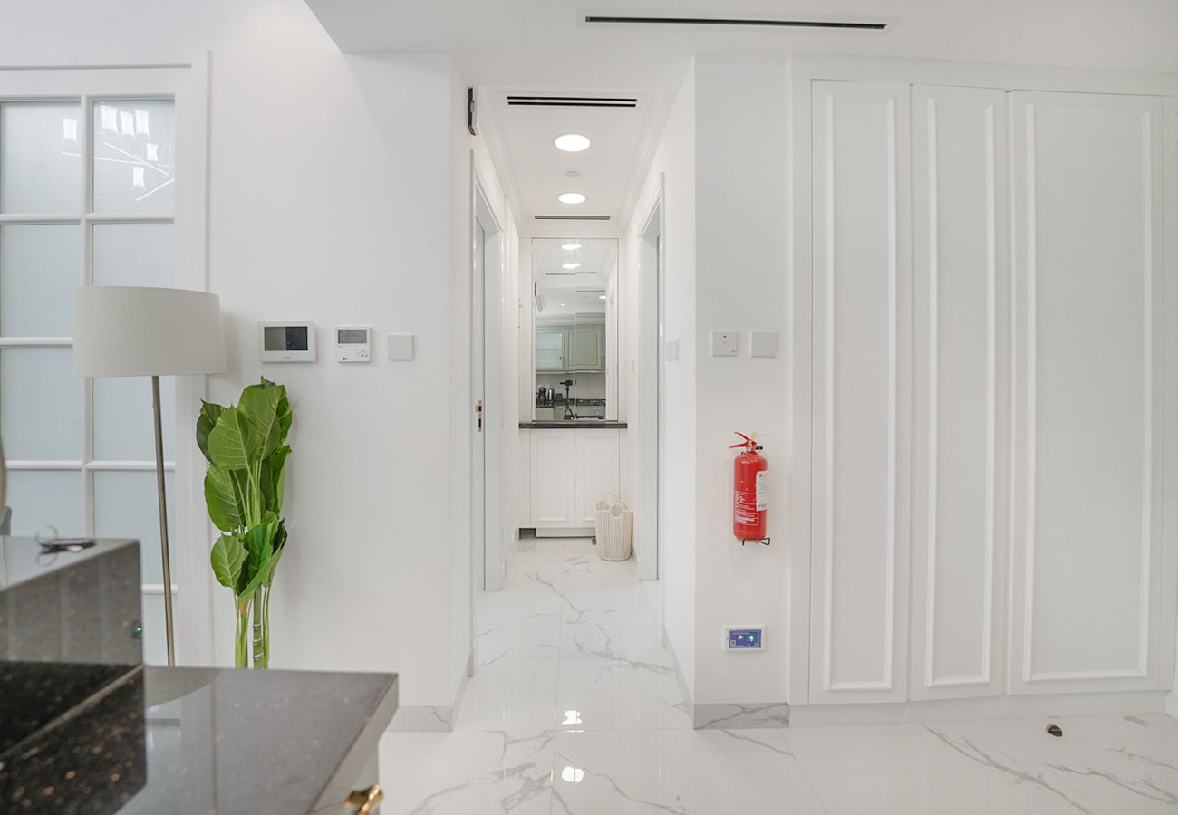 Apartment in Dubai - Luxury living with resort facilties and amenties 