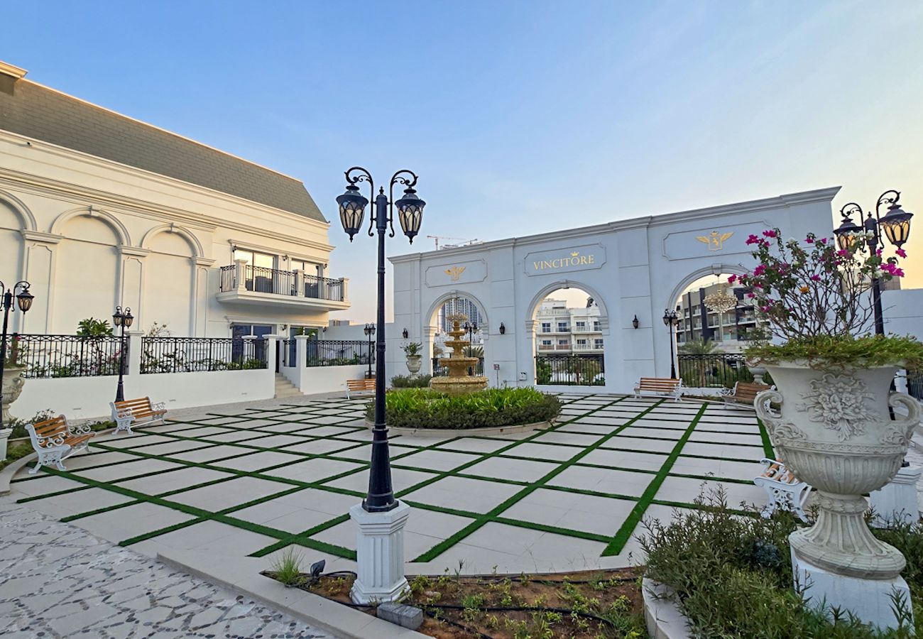 Apartment in Dubai - Luxury living with resort facilties and amenties 