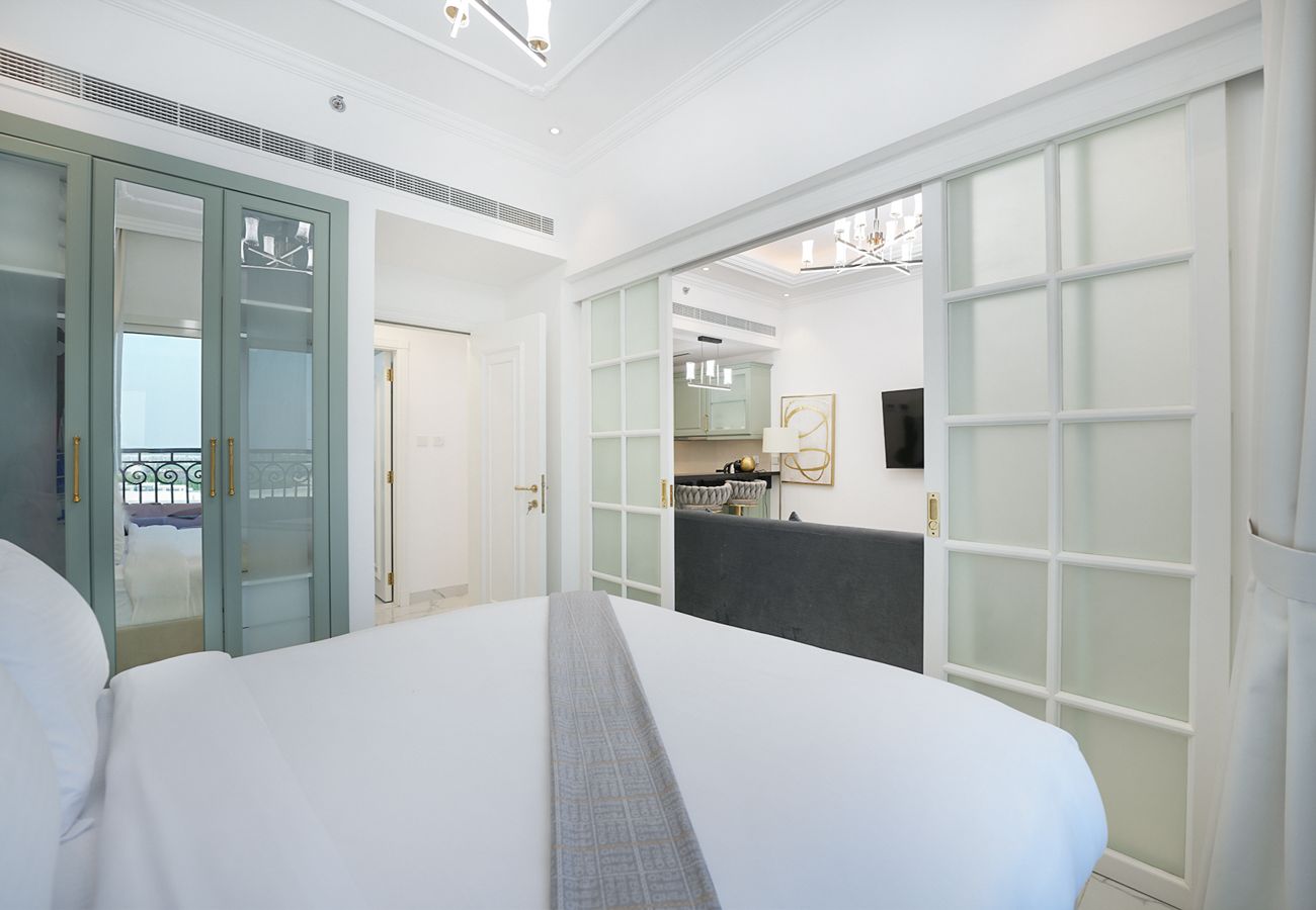 Apartment in Dubai - Luxury living with resort facilties and amenties 