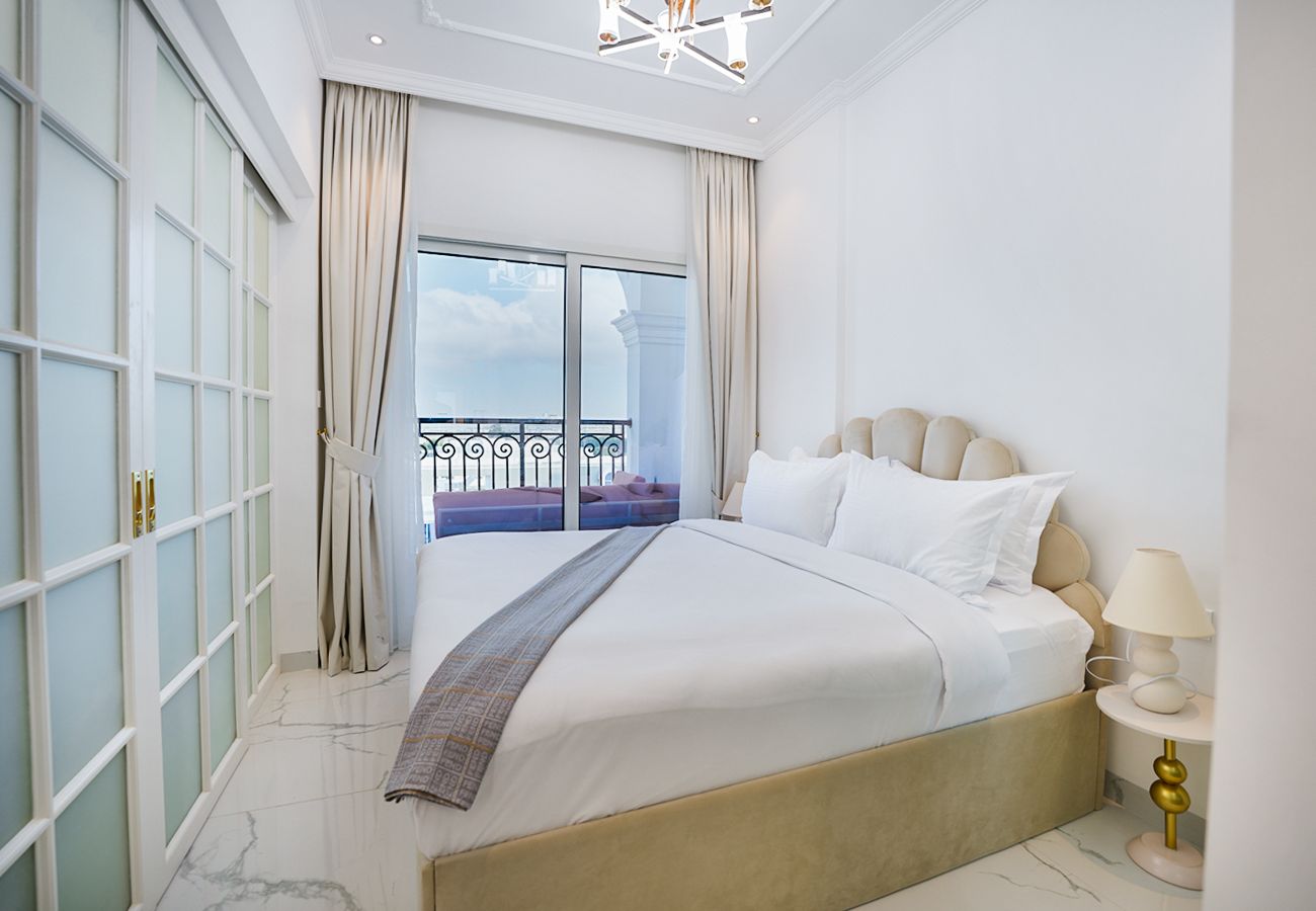 Apartment in Dubai - Luxury living with resort facilties and amenties 