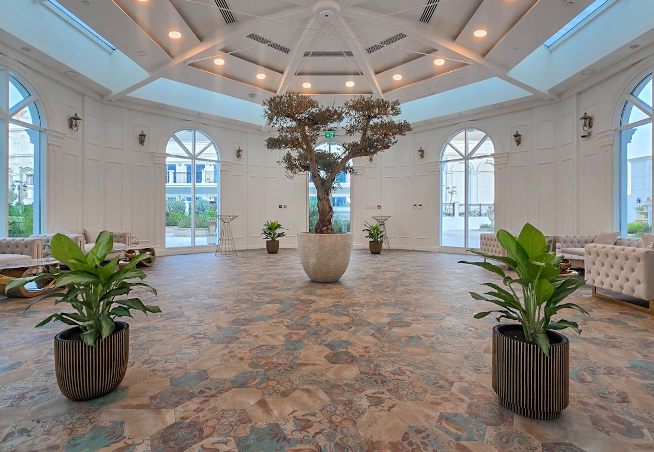 Apartment in Dubai - Luxury living with resort facilties and amenties 