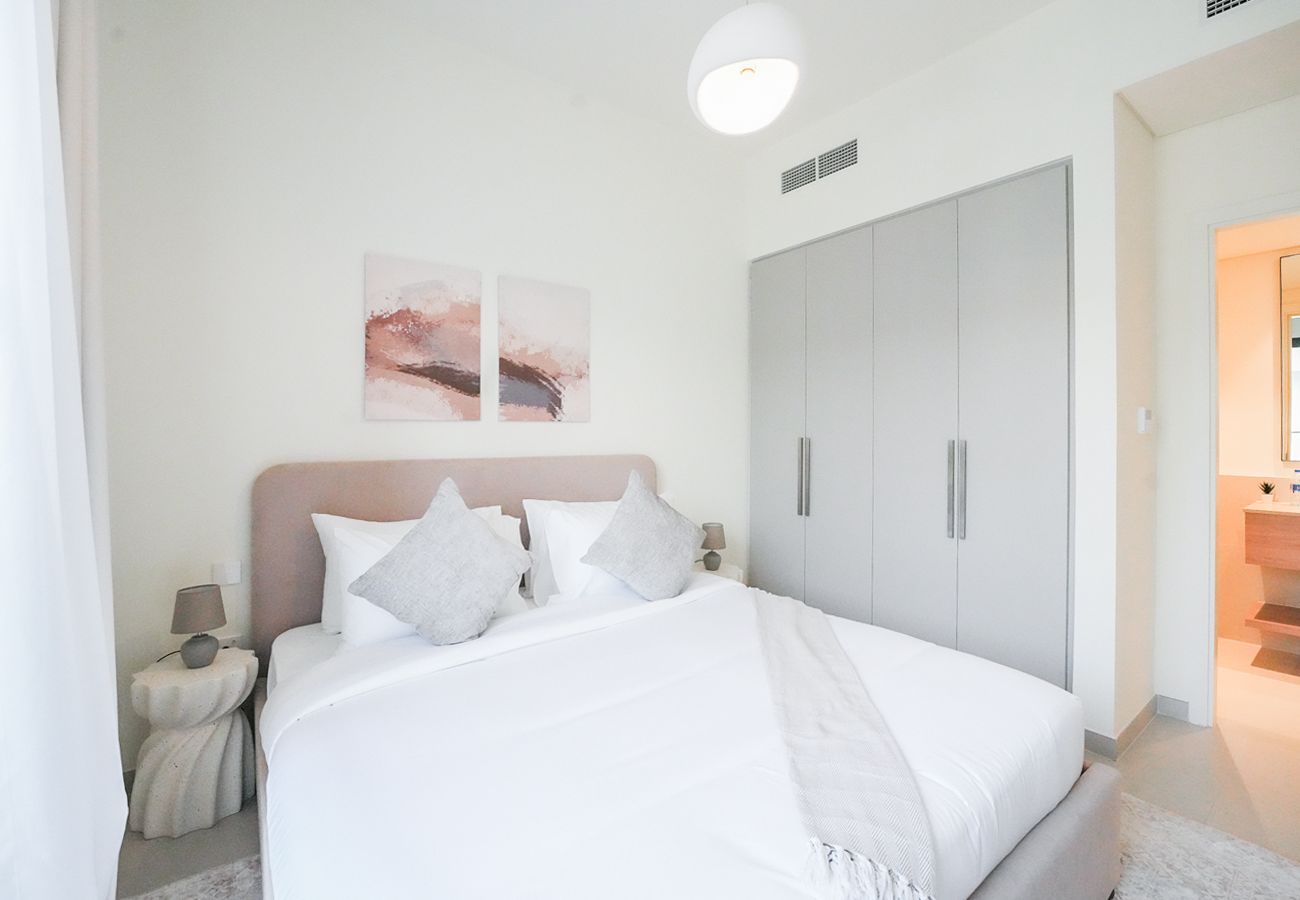 Terraced House in Dubai - Suburban lifestyle with Luxury facilities 