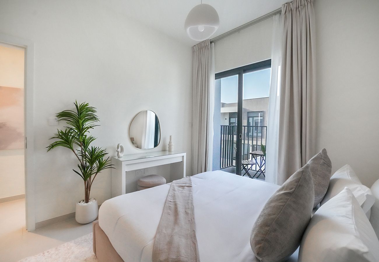 Terraced House in Dubai - Suburban lifestyle with Luxury facilities 