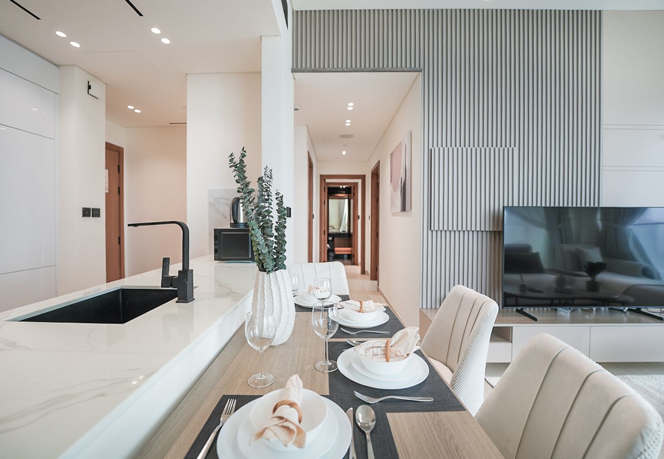 Apartment in Dubai - Luxury/private pool/serene location 