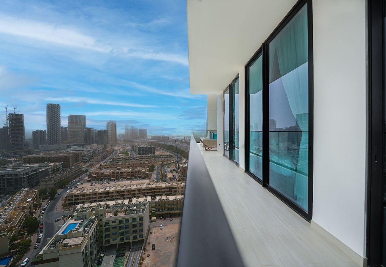 Apartment in Dubai - Luxury/private pool/serene location 