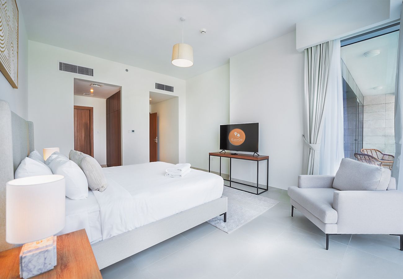 Apartment in Dubai - ELEGANT 2+M WITH DIRECT CANAL & ICONIC VIEW 