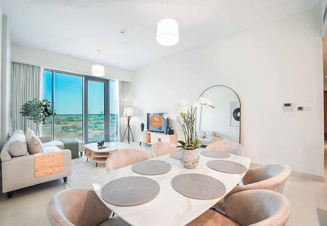 Apartment in Dubai - ELEGANT 2+M WITH DIRECT CANAL & ICONIC VIEW 
