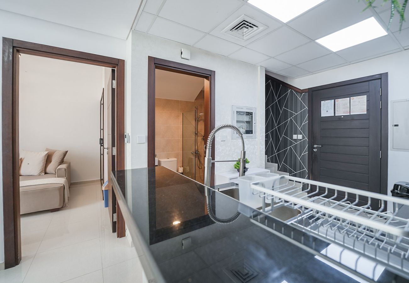 Terraced House in Dubai - EasyGo – Spacious 3BR with Garden in DAMAC Hills 2